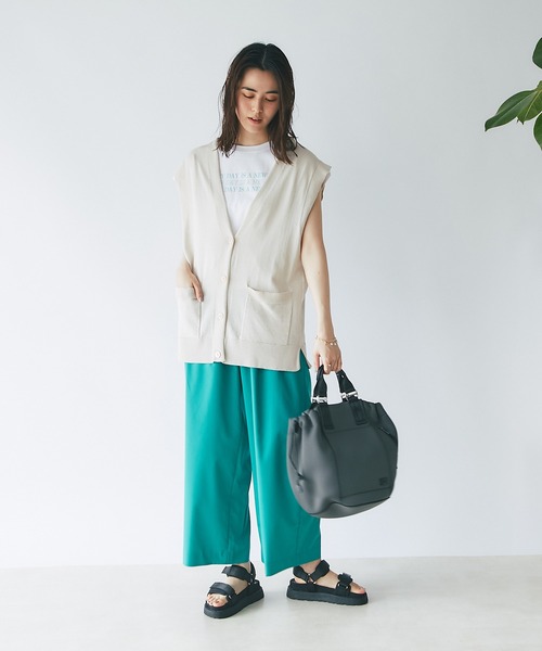 un dix cors（アンディコール）の「レイヤードで上級者　深Vネックニットベスト（ベスト・レディース・ライトベージュ/モカ/チャコール・FREE）」の10枚目の写真