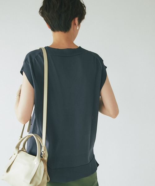 un dix cors（アンディコール）の「レイヤードで上級者　深Vネックニットベスト（ベスト・レディース・ライトベージュ/モカ/チャコール・FREE）」の17枚目の写真