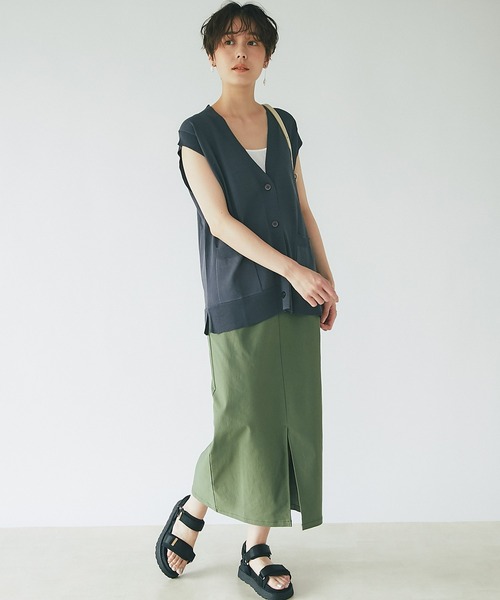 un dix cors（アンディコール）の「レイヤードで上級者　深Vネックニットベスト（ベスト・レディース・ライトベージュ/モカ/チャコール・FREE）」の18枚目の写真