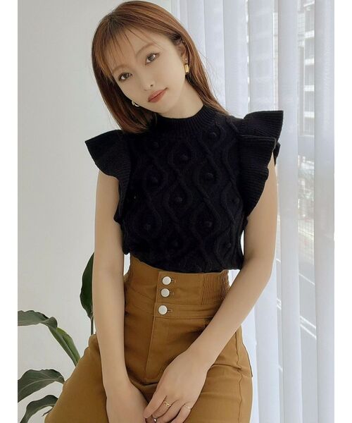 RESEXXY(リゼクシー)の「ラッフルケーブルニットトップス(ニット/セーター・レディース・アイボリー/ブラック/マスタード/グリーン・FREE)」の14枚目の写真