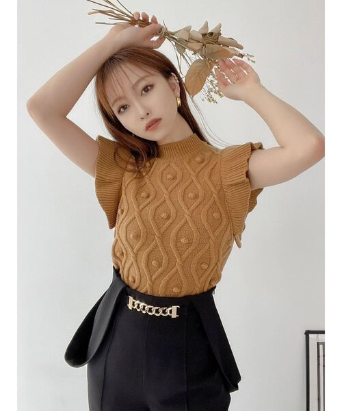 RESEXXY(リゼクシー)の「ラッフルケーブルニットトップス(ニット/セーター・レディース・アイボリー/ブラック/マスタード/グリーン・FREE)」の10枚目の写真