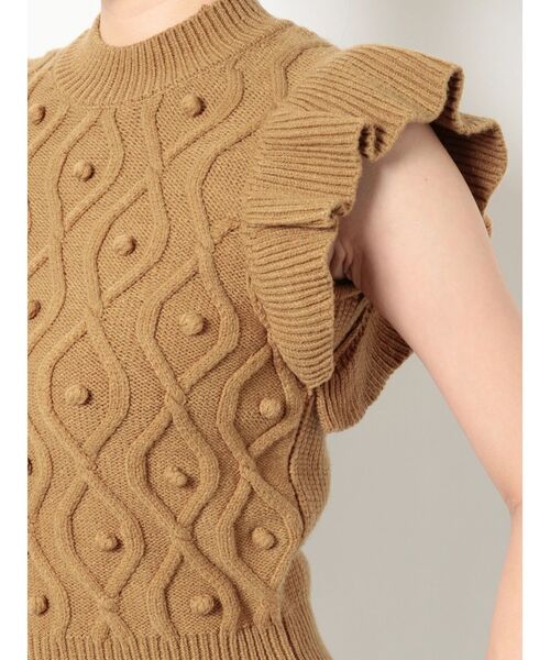 RESEXXY(リゼクシー)の「ラッフルケーブルニットトップス(ニット/セーター・レディース・アイボリー/ブラック/マスタード/グリーン・FREE)」の21枚目の写真