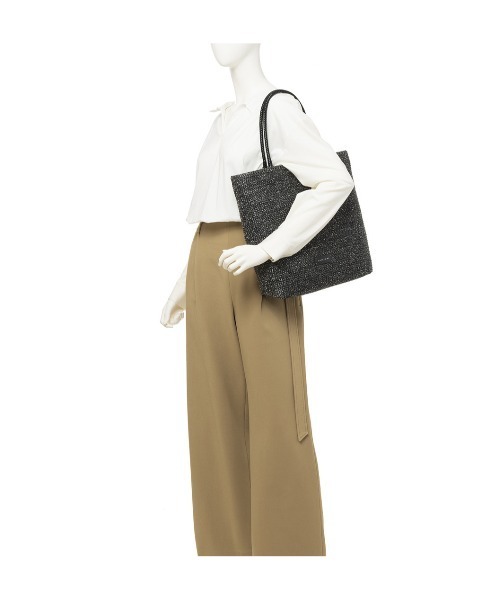 ANTEPRIMA/MISTO（アンテプリマミスト）の「ワイヤー ラフィア/ラージ/ショルダーバッグ/Ａ4バッグ（ショルダーバッグ・レディース・シルバー/ブラック/ナチュラル・ONE SIZE）」の7枚目の写真