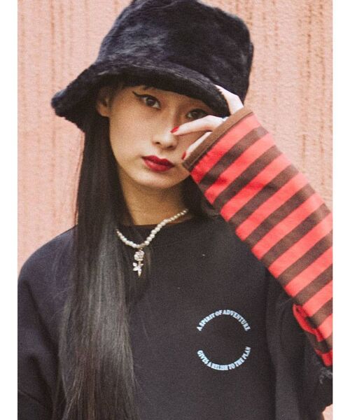 jouetie（ジュエティ）の「カラーファーハット（ハット・レディース・ブラック/レッド/ブルー/アイボリー・FREE）」の3枚目の写真