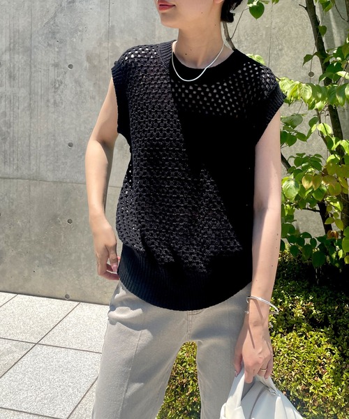mystic（ミスティック）の「スクエアメッシュニットベスト（ベスト・レディース・ブラック/ベージュ/オフホワイト・FREE）」の10枚目の写真