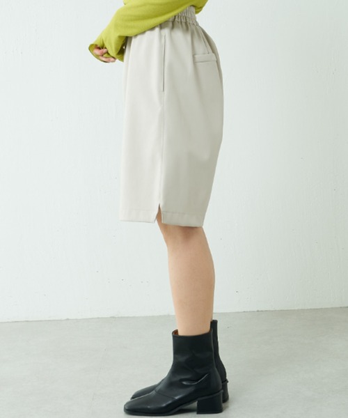 Lui's（ルイス）の「エコレザーハーフパンツ(セットアップ対応)（その他パンツ・レディース・ライトベージュ/ブラック・FREE）」の8枚目の写真