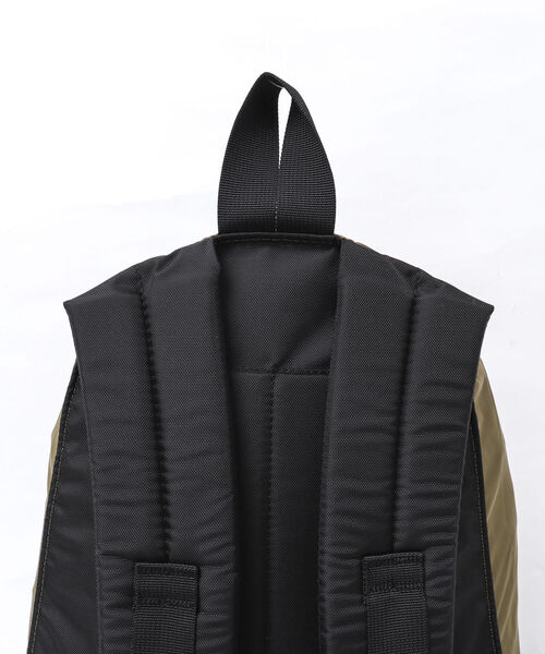 GREGORY(グレゴリー)の「【GREGORY/グレゴリー】FINEDAY MERROW 軽量 ナイロンデイパック(バックパック/リュック・メンズ・ブラック/オリーブ・FREE)」の15枚目の写真