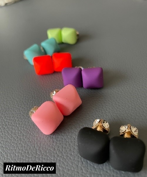Ritomo De Ricco(リトモ・デ・リコ)の「SALE カラフルキューブピアス(ピアス(両耳用)・レディース・C/D/E/F/A/B・FREE/SMALL)」の9枚目の写真