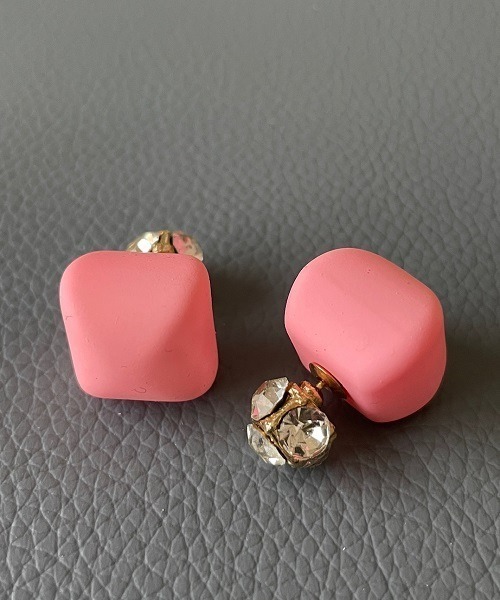 Ritomo De Ricco(リトモ・デ・リコ)の「SALE カラフルキューブピアス(ピアス(両耳用)・レディース・C/D/E/F/A/B・FREE/SMALL)」の11枚目の写真