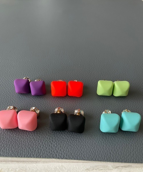 Ritomo De Ricco(リトモ・デ・リコ)の「SALE カラフルキューブピアス(ピアス(両耳用)・レディース・C/D/E/F/A/B・FREE/SMALL)」の20枚目の写真