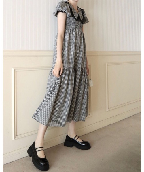 epine（エピヌ）の「lace collar gather tiered onepiece（ワンピース・レディース・ホワイト/ブラック/ブラック系その他・S/M）」の22枚目の写真