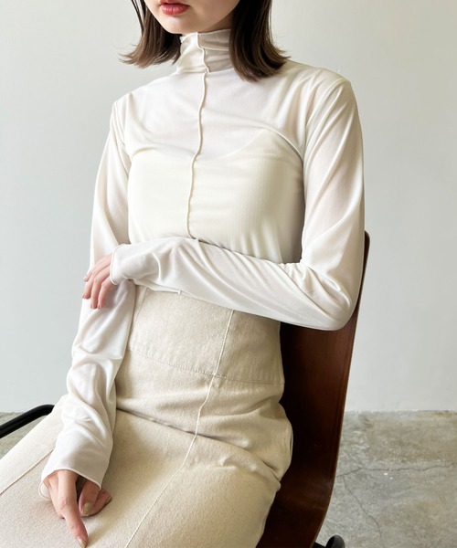 LIAN（リアン）の「シアーハイネックトップス（Tシャツ/カットソー・レディース・ブラウン/ブラック/アイボリー/グリーン/オレンジ/パープル/スカイブルー・FREE）」の13枚目の写真