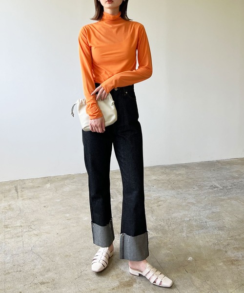 LIAN（リアン）の「シアーハイネックトップス（Tシャツ/カットソー・レディース・ブラウン/ブラック/アイボリー/グリーン/オレンジ/パープル/スカイブルー・FREE）」の22枚目の写真