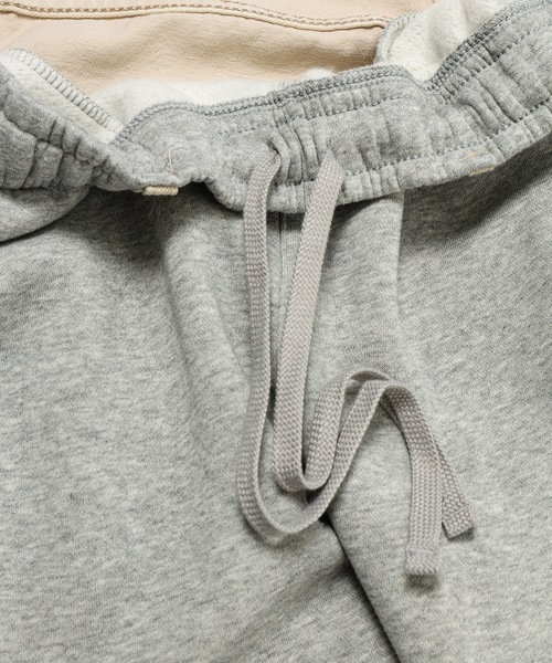 BLESS（ブレス）の「OVERJOGGINGJEANS（デニムパンツ・レディース・ベージュ系その他・S/L）」の4枚目の写真