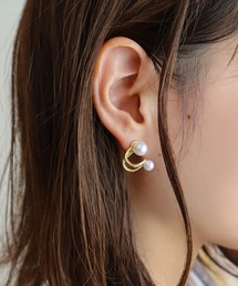 パールモチーフピアス