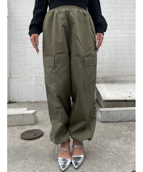 EGOIST(エゴイスト)の「裾ドロストカーゴパンツ(カーゴパンツ・レディース・カーキ/ブラック/ベージュ・FREE)」の14枚目の写真