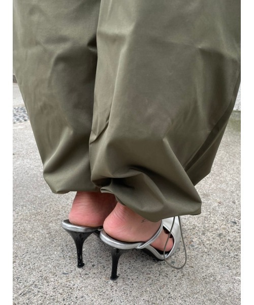 EGOIST(エゴイスト)の「裾ドロストカーゴパンツ(カーゴパンツ・レディース・カーキ/ブラック/ベージュ・FREE)」の15枚目の写真