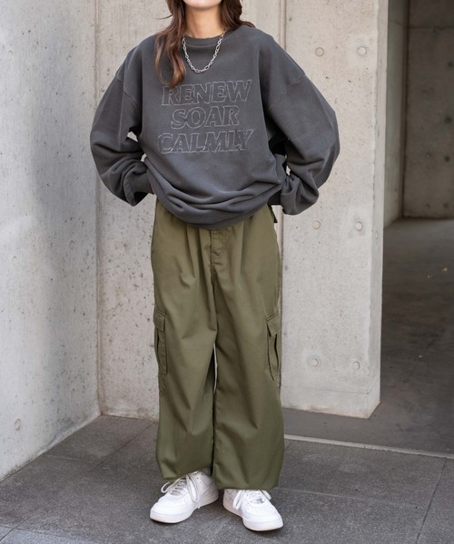 WEGO(ウィゴー)の「WEGO/ロゴ刺繍ピグメントBIGプルオーバー(スウェット・レディース・ライトパープル/スミクロ・FREE)」の10枚目の写真