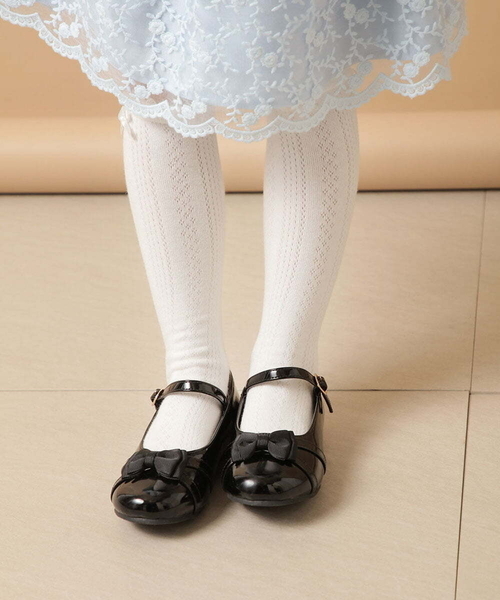 a.v.v（アーヴェヴェ）の「[KIDS]リボンバレエシューズ[WEB限定サイズ]（パンプス・キッズ・アイボリー/ブラック・195/20/19/18/185）」の9枚目の写真