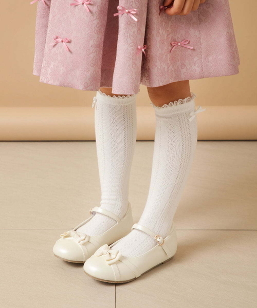 a.v.v（アーヴェヴェ）の「[KIDS]リボンバレエシューズ[WEB限定サイズ]（パンプス・キッズ・アイボリー/ブラック・195/20/19/18/185）」の22枚目の写真