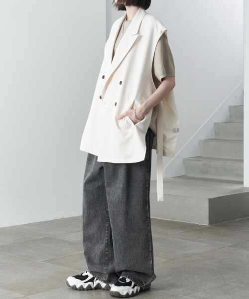 Alfred Alex（アルフレッドアレックス）の「【Alfred Alex】drape side ring code double gilet / TR-TWドレープサイドリングコードダブルジレベスト【セットアップ対応】（ベスト・メンズ・アイボリー/ブラック/ダークグリーン/チャコール・M/L）」の7枚目の写真