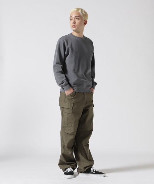 AVIREX（アヴィレックス）の「《DAILY/デイリー》FADE WASH CREW NECK SWEAT / フェード ウォッシュ クルーネック スウェット / AVIREX / アヴィレックス（スウェット・メンズ・チャコール/オレンジ/グレー系その他3/オリーブ系・2XL/M/L/XL）」の6枚目の写真