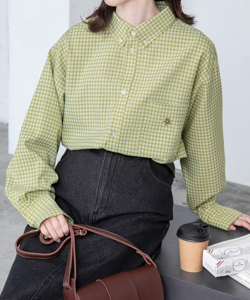BONLECILL(ボンルシール)の「ビッグシルエット アソートワンポイント刺繍ボタンダウンシャツ(シャツ/ブラウス・レディース・ブルー系/オレンジ/ベージュ系/カーキ/ライトグリーン系/ネイビー系/ブルー/オフホワイト/ネイビー系2/ブラック系・FREE)」の7枚目の写真
