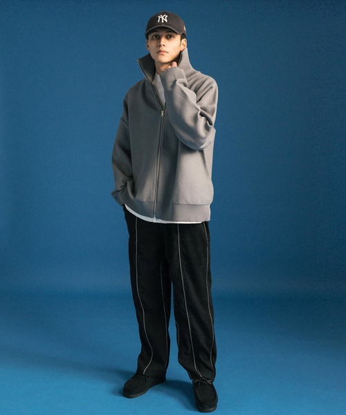 Ressaca(レサーカ)の「オーバーサイズ フルジップアップ ドライバーズニットカーディガン(ニット/セーター・メンズ・ブルー/グレー/オフホワイト/ブラック/オレンジ・M/L)」の10枚目の写真