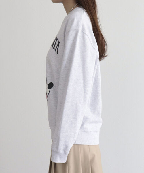 fredy emue(フレディエミュ)の「【別注】MICKEY裏毛プルオーバースウェット(スウェット・レディース・グレー/ネイビー・M)」の20枚目の写真