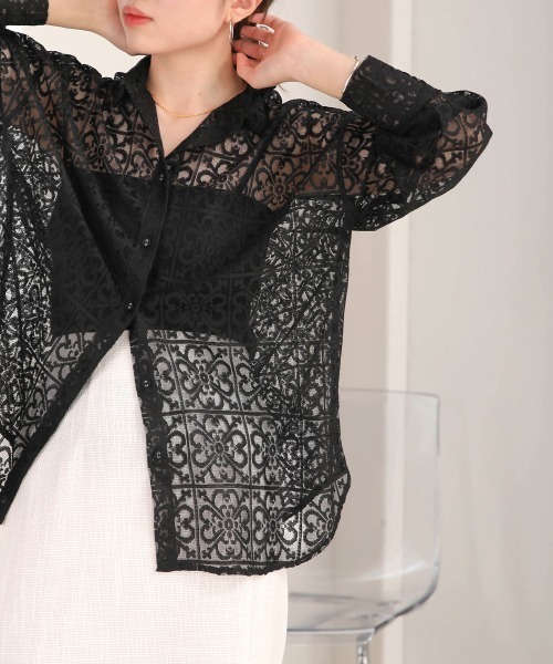 Bab（バブ）の「ブロックレースルーズシャツ（シャツ/ブラウス・レディース・ブラック/アイボリー/ブラウン・M）」の4枚目の写真