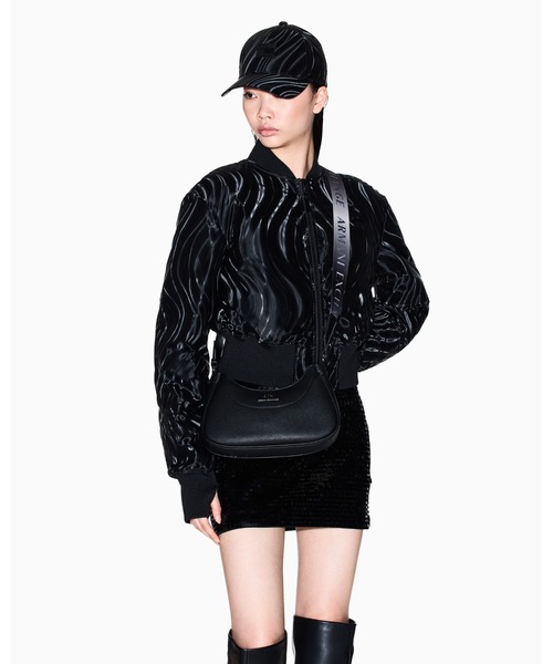 ARMANI EXCHANGE(アルマーニエクスチェンジ)の「【A|X アルマーニ エクスチェンジ】A|Xロゴ ミニショルダーバッグ(ショルダーバッグ・レディース・ブラック/ネイビー・FREE)」の8枚目の写真