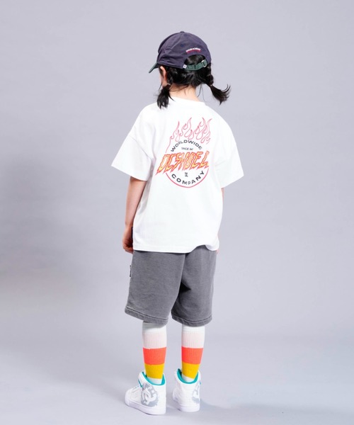 DC(ディーシー)の「【ムラサキスポーツ別注】DC/ディーシー キッズ Tシャツ YST231532(Tシャツ/カットソー・キッズ・ホワイト/ブラック・130cm/150cm/120cm/140cm/160cm)」の4枚目の写真