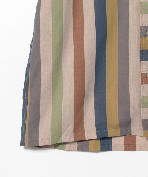 BEAMS PLUS（ビームスプラス）の「BEAMS PLUS / ポリエステル コットン マルチストライプ ショートスリーブ イタリアンカラー シャツ（シャツ/ブラウス・メンズ・ベージュ/オレンジ・XL/L/M/S）」の10枚目の写真