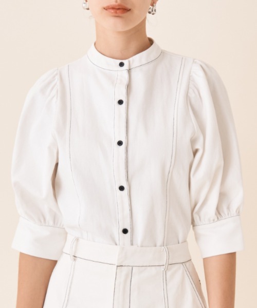 Solace（ソレイス）の「ツイルデニムパワショルブラウス（シャツ/ブラウス・レディース・ホワイト/ネイビー・FREE）」の3枚目の写真