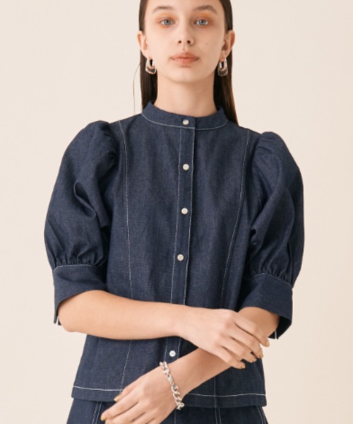 Solace（ソレイス）の「ツイルデニムパワショルブラウス（シャツ/ブラウス・レディース・ホワイト/ネイビー・FREE）」の22枚目の写真