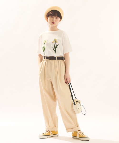 MERLOT(メルロー)の「フラワー刺繍Tシャツ(Tシャツ/カットソー・レディース・ホワイト/ブラック・FREE)」の18枚目の写真