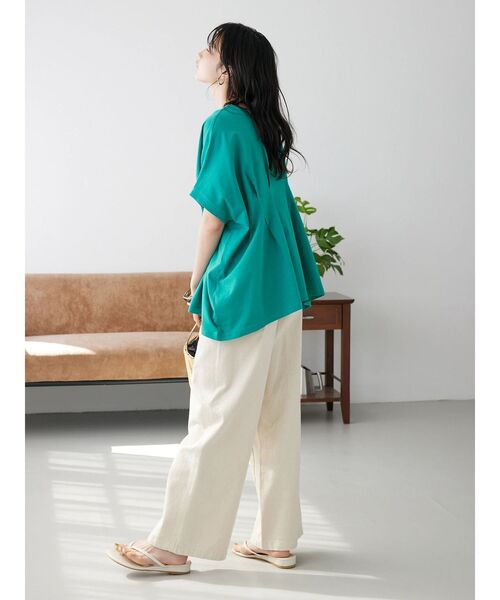 CRAFT STANDARD BOUTIQUE（クラフトスタンダードブティック）の「前後2wayタックプルオーバー（Tシャツ/カットソー・レディース・グレイッシュベージュ/グリーン/ブラック・FREE）」の10枚目の写真