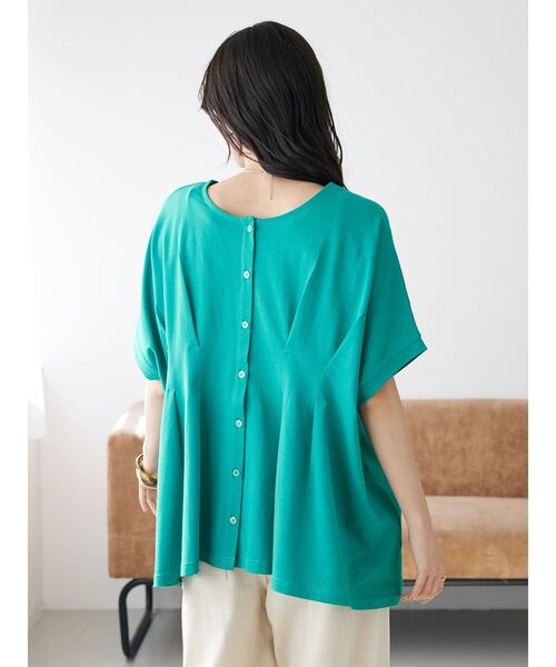 CRAFT STANDARD BOUTIQUE（クラフトスタンダードブティック）の「前後2wayタックプルオーバー（Tシャツ/カットソー・レディース・グレイッシュベージュ/グリーン/ブラック・FREE）」の17枚目の写真