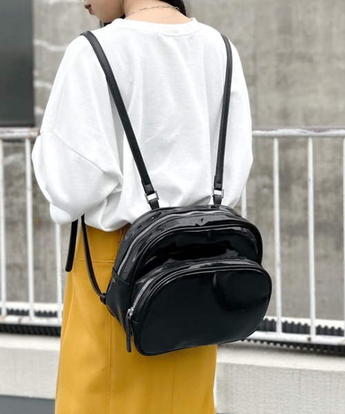 LVEU.(ラブユ.)の「【ZOZOTOWN限定】Enamel round backpack / エナメルラウンドリュック(バックパック/リュック・レディース・ブラック・FREE)」の13枚目の写真