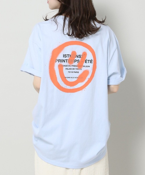 ISTKUNST（イストクンスト）の「【UNISEX】ISTKUNST／ロゴスマイリーT 2904685（Tシャツ/カットソー・メンズ・ライトブルー/ブラック/ホワイト/ピンク/ネイビー/ライトグレー・SMALL/LARGE/MEDIUM）」の4枚目の写真