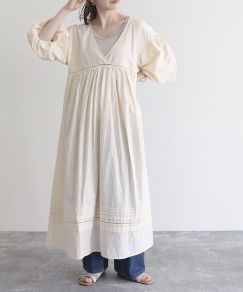 fredy emue（フレディエミュ）の「【fredyemueフレディエミュ】パフスリーブドレス（ワンピース・レディース・アイボリー/ブラック/ブルー・38）」の7枚目の写真