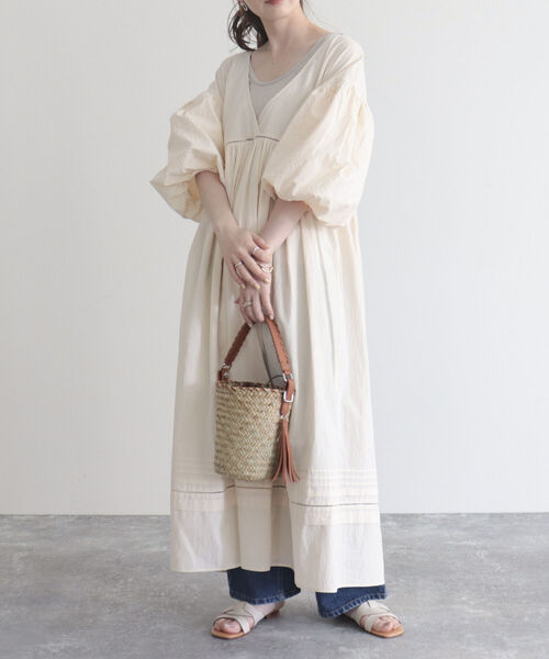 fredy emue（フレディエミュ）の「【fredyemueフレディエミュ】パフスリーブドレス（ワンピース・レディース・アイボリー/ブラック/ブルー・38）」の16枚目の写真