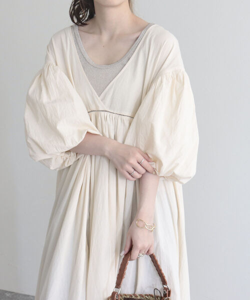 fredy emue（フレディエミュ）の「【fredyemueフレディエミュ】パフスリーブドレス（ワンピース・レディース・アイボリー/ブラック/ブルー・38）」の19枚目の写真