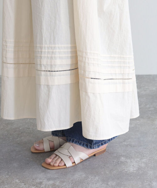 fredy emue（フレディエミュ）の「【fredyemueフレディエミュ】パフスリーブドレス（ワンピース・レディース・アイボリー/ブラック/ブルー・38）」の12枚目の写真