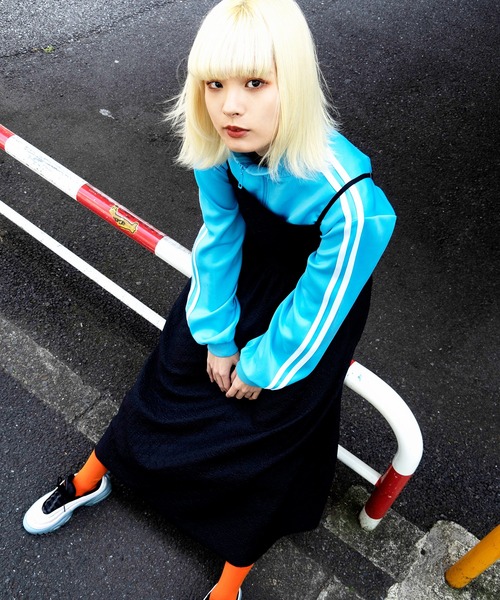 PUNYUS（プニュズ）の「バックオープンキャミワンピース（ワンピース・レディース・アイボリー/ブラック・1/2/3/4）」の3枚目の写真