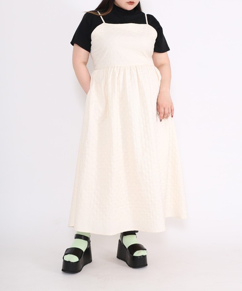 PUNYUS（プニュズ）の「バックオープンキャミワンピース（ワンピース・レディース・アイボリー/ブラック・1/2/3/4）」の18枚目の写真