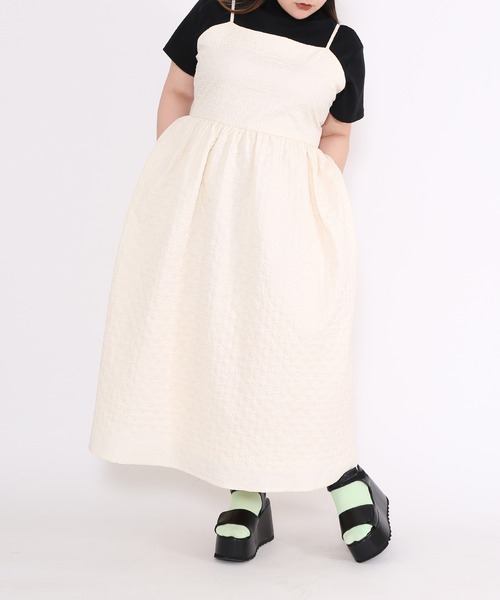 PUNYUS（プニュズ）の「バックオープンキャミワンピース（ワンピース・レディース・アイボリー/ブラック・1/2/3/4）」の19枚目の写真