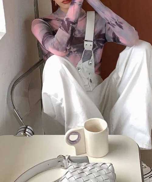 c.u.l（シーユーエル）の「タイダイ柄 シアーハイネックカットソー culw475（Tシャツ/カットソー・レディース・グレー・FREE）」の4枚目の写真