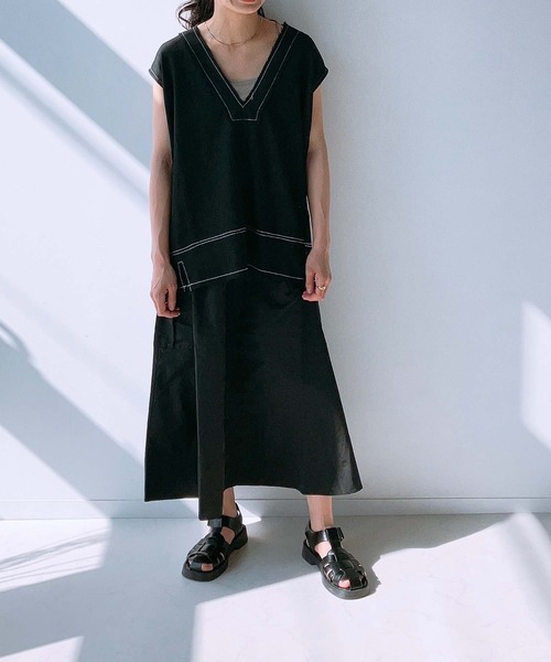 AS KNOW AS plus(アズノゥアズプラス)の「〇リネンライク ステッチVネックベスト(ベスト・レディース・アイボリー/ブラック/ブラウン・FREE)」の22枚目の写真