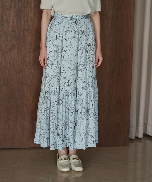 ROPE' PICNIC(ロペピクニック)の「【emur/エミュール】セットアップ対応/アートフラワー柄スカート(スカート・レディース・ブラック/サックスブルー・38)」の17枚目の写真